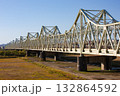 信濃川に架かる長生橋(新潟県長岡市) 信濃川に架かる長生橋(新潟県長岡市) 132864592