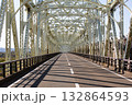 信濃川に架かる長生橋(新潟県長岡市) 信濃川に架かる長生橋(新潟県長岡市) 132864593