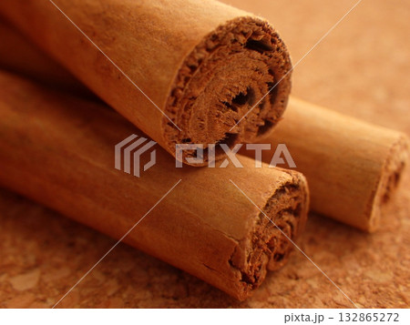 セイロンシナモン三本 132865272