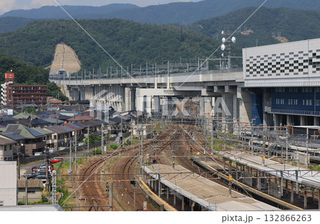 ハピラインふくいの敦賀駅全景 132866263