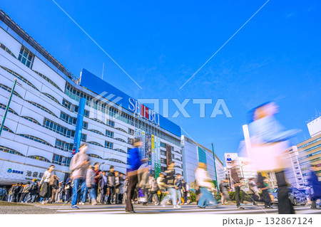 日本の東京都市景観11月7日。 池袋駅東口などを望む 日本の東京都市景観11月7日。 池袋駅東口などを望む 132867124