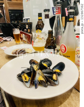 ムール貝　貝　ビール 132867382