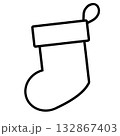 クリスマスの靴下のシンプルなイラスト 132867403