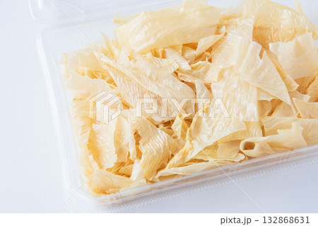 パックに入った乾燥ゆば パックに入った乾燥ゆば 132868631