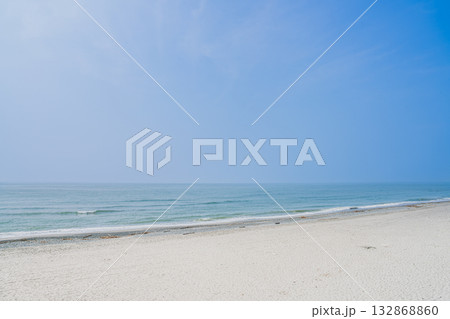 磐田市の鮫島海岸の風景(静岡県) 132868860