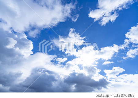 青空と雲 132876865
