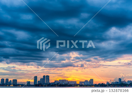 West Lake Hanoi at Sunset 132878166