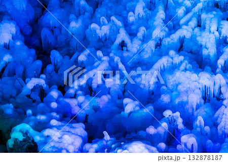 ライトアップされた芦ヶ久保の氷柱　関東 132878187