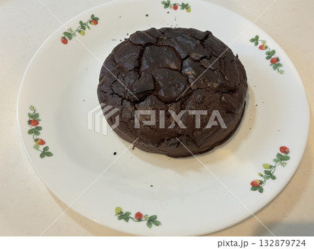 手作りガトーショコラ 132879724