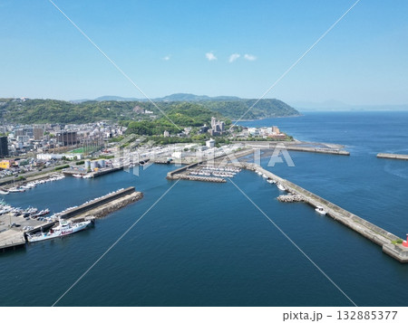 北埠頭の上空から美しい鹿児島湾の空撮 132885377