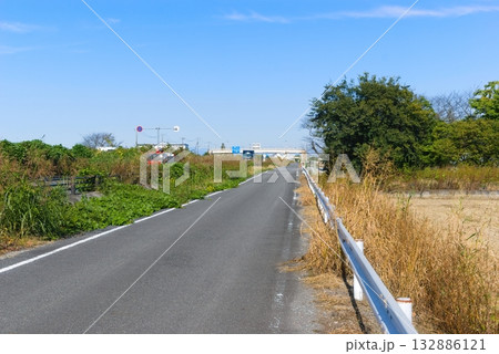 埼玉県新4号国道側道の風景2025年11月 埼玉県新4号国道側道の風景2025年11月 132886121