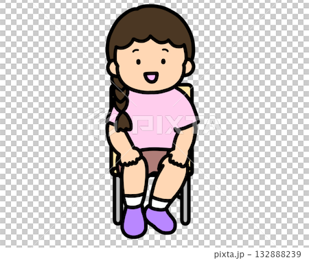 椅子に座るアジア人の女の子 132888239