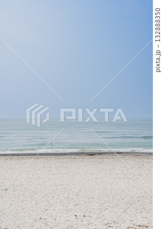 磐田市の鮫島海岸の風景(静岡県) 132888350