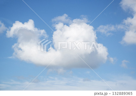 面白そうな夏雲 132889365