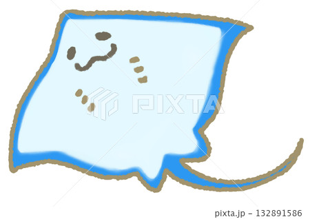 ゆったり泳ぐエイ 132891586