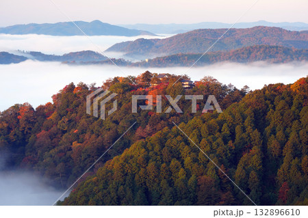 紅葉の天空の山城2316 紅葉の天空の山城2316 132896610