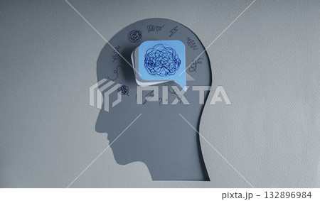 Messy Lines inside head symbolizes mental struggle, high stress Messy Lines inside head symbolizes mental struggle, high stress 132896984