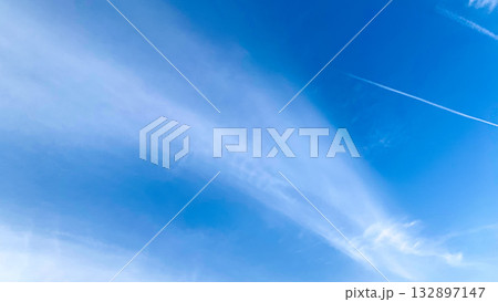 弓張岳展望台の美しい飛行機雲 132897147