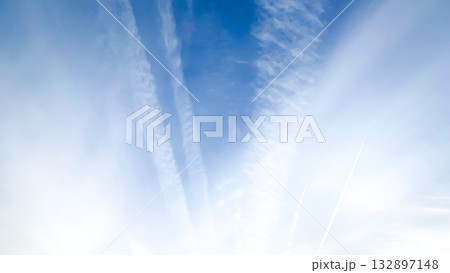 弓張岳展望台の美しい飛行機雲 132897148