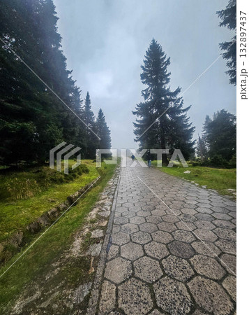 Mountain Horizons Road Through Majestic Peaks Mountain Horizons Road Through Majestic Peaks 132897437