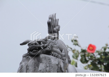 四国霊場第63番札所「吉祥寺」飾り瓦 132897623