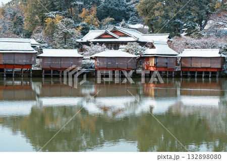 冬の長岡天満宮 錦水亭 冬の長岡天満宮 錦水亭 132898080