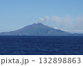 海に浮かぶ諏訪之瀬島 132898863