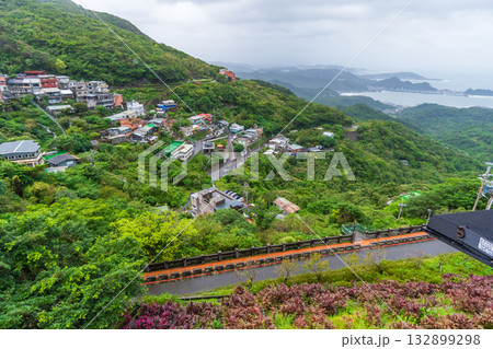台湾　雨の九分 132899298