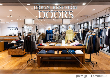 URBAN RESEARCH DOORS マルイ吉祥寺店でショッピング 東京都武蔵野市吉祥寺南町 URBAN RESEARCH DOORS マルイ吉祥寺店でショッピング 東京都武蔵野市吉祥寺南町 132900828