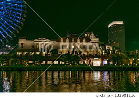 象の鼻パークから見たみなとみらいの夜景 象の鼻パークから見たみなとみらいの夜景 132901116