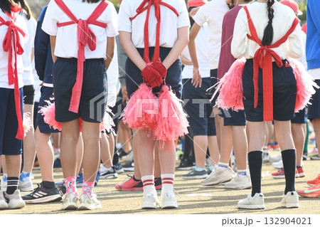 秋の運動会 132904021