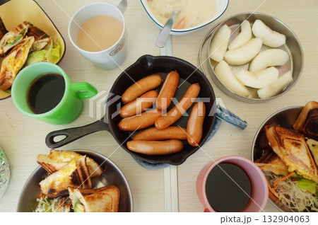 BBQの朝ごはん 132904063