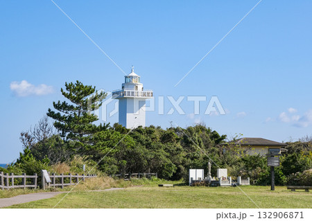 志摩半島の東端にある安乗埼灯台 132906871