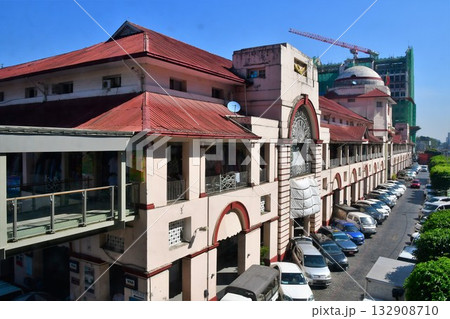 ミャンマー、ヤンゴン、ボージョー・アウンサン・マーケット ミャンマー、ヤンゴン、ボージョー・アウンサン・マーケット 132908710