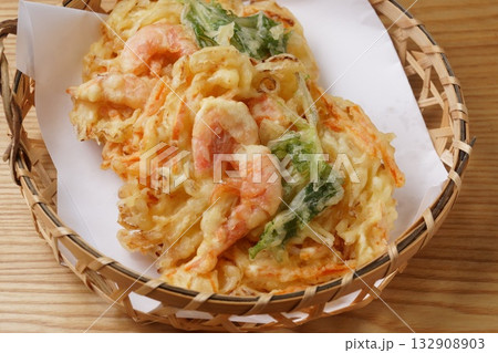 海老のかき揚げ天ぷら 海老のかき揚げ天ぷら 132908903