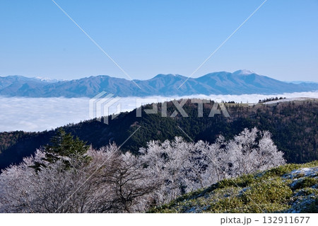 美ヶ原高原から見る浅間山方面の風景 132911677