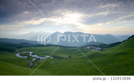 奈良県 曽爾高原の風景 奈良県 曽爾高原の風景 132913096