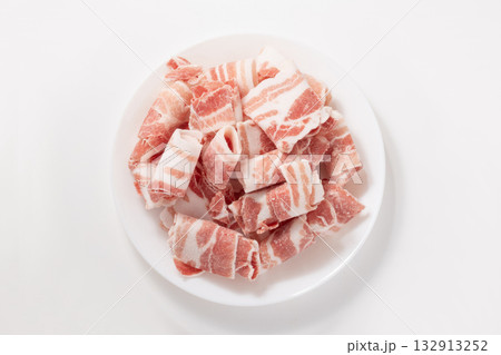 ［国産］豚肉ばら切り落とし（冷凍食品） 132913252