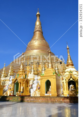 ミャンマー、ヤンゴン、シュエダゴン・パゴダ、ミャンマー最大の聖地、仏塔 132914151