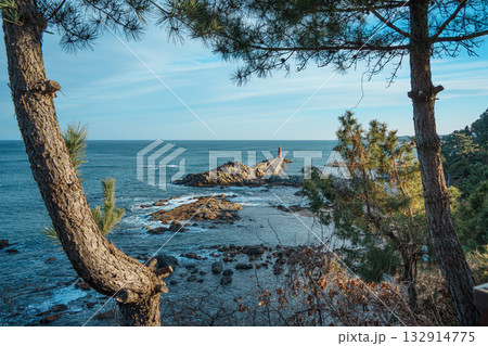 Pier to Red Lighthouse at Naksan Beach, South Korea 132914775