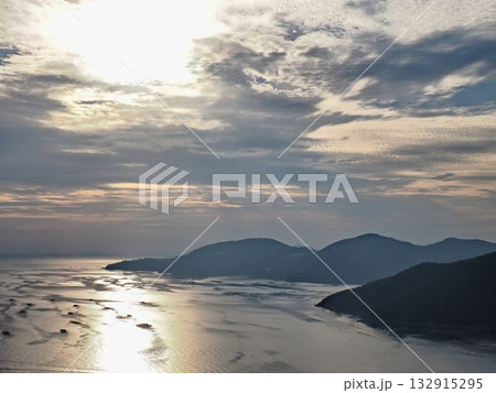 万葉の岬から見る2025年初冬の播磨灘の風景 万葉の岬から見る2025年初冬の播磨灘の風景 132915295