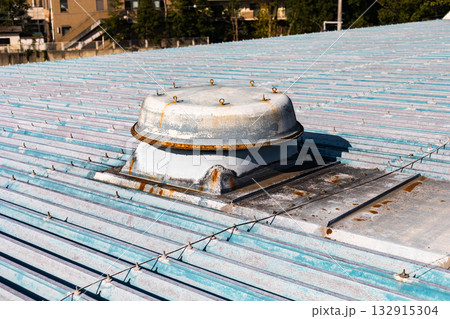 倉庫のルーフファン交換工事 132915304