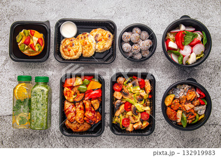 Assorted healthy meal prep boxes and drinks Assorted healthy meal prep boxes and drinks 132919983