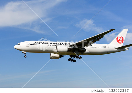 青空|着陸飛行機|横から撮影 青空|着陸飛行機|横から撮影 132922357