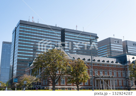官庁街の高層ビル群の風景 132924287