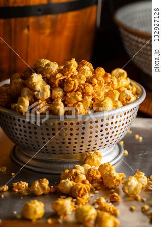 Caramel Popcorn Close-up. 132927128
