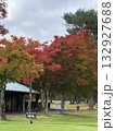 紅葉のゴルフ場 132927688