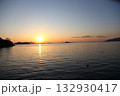 海に沈む夕日 132930417