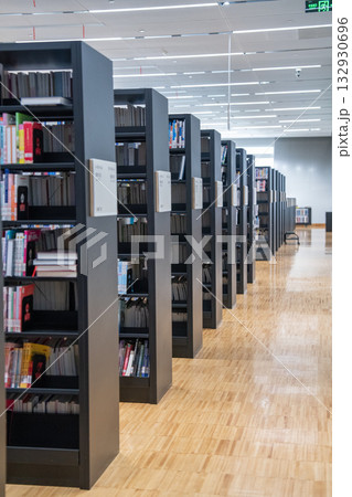 無人 図書館 ライブラリ 132930696