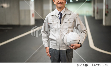 現場で働く作業員 132931230